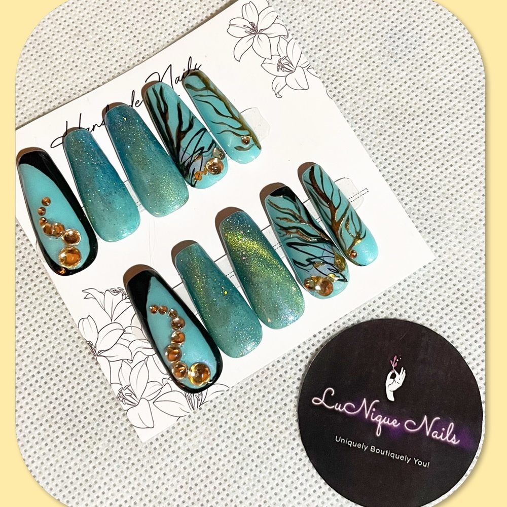 Amber Forest Press On Nail Art Set Size XS
